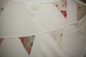William Morris Bunting - 10m